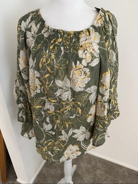 Unique Spectrum Olive Floral Smocked Neck Tunic - Olive/Yellow/White size 3X